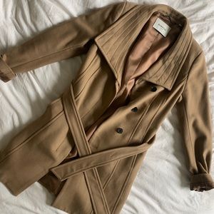 Babaton winter trench coat small (camel color)